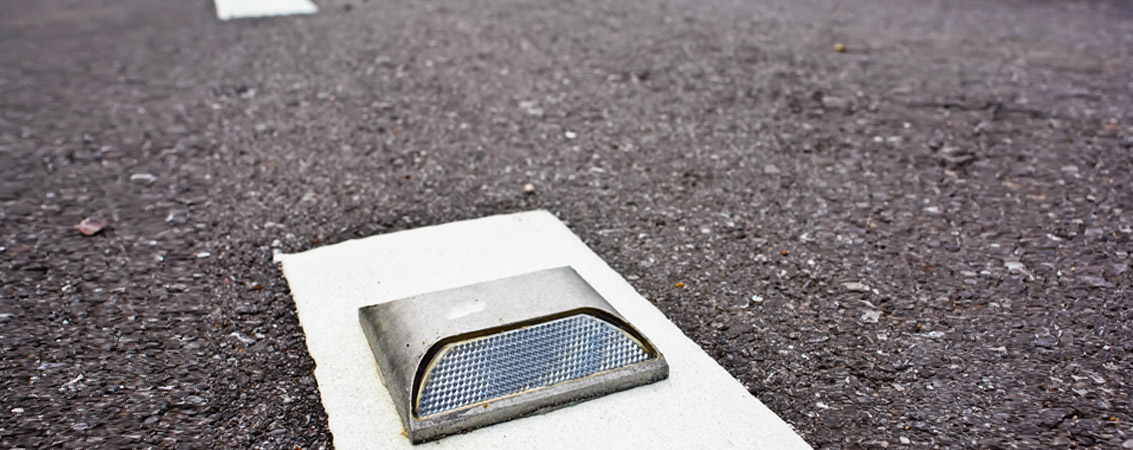 Cats eye for road